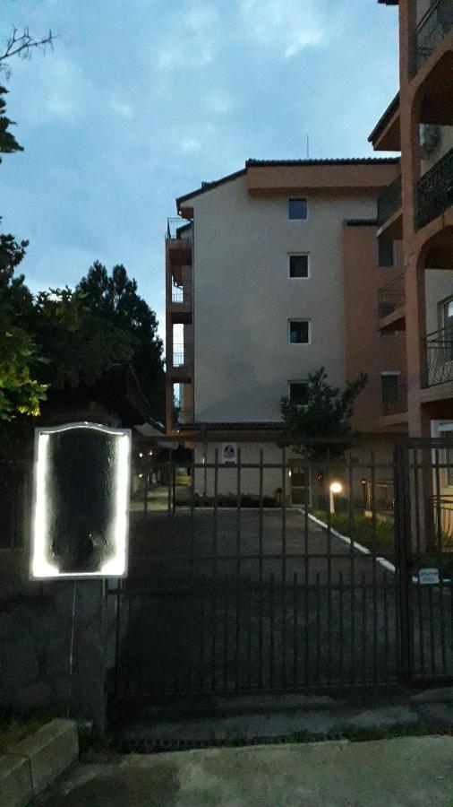 Апартаменты Casa Brava 2 Солнечный берег Экстерьер фото